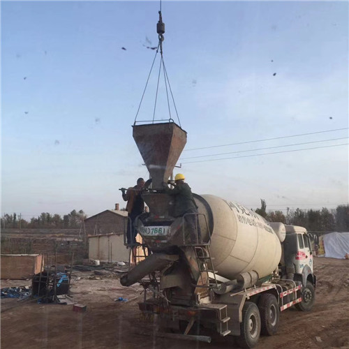 广南县“精准瞄准”—— 吊车的 “定位导航” 技术